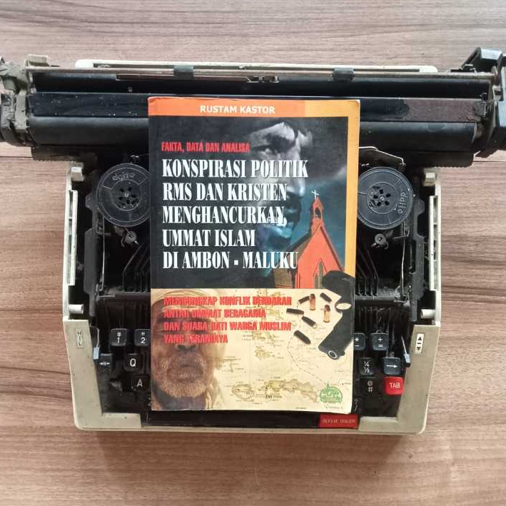 Konspirasi Politik RMS dan Kristen Menghancurkan Ummat Islam di Ambon - Maluku | Rustam Kastor