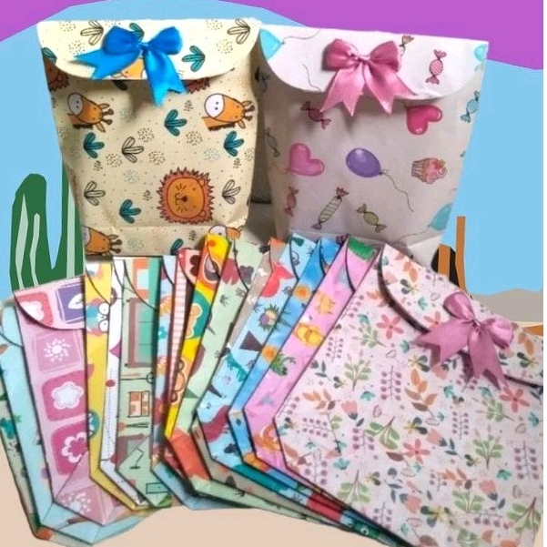 

Kertas Kado Instan MINI (5 PCS) Motif Idul Fitri Lucu + Pita (Sudah Jadi) 17x15x5 Kado Ulang Tahun