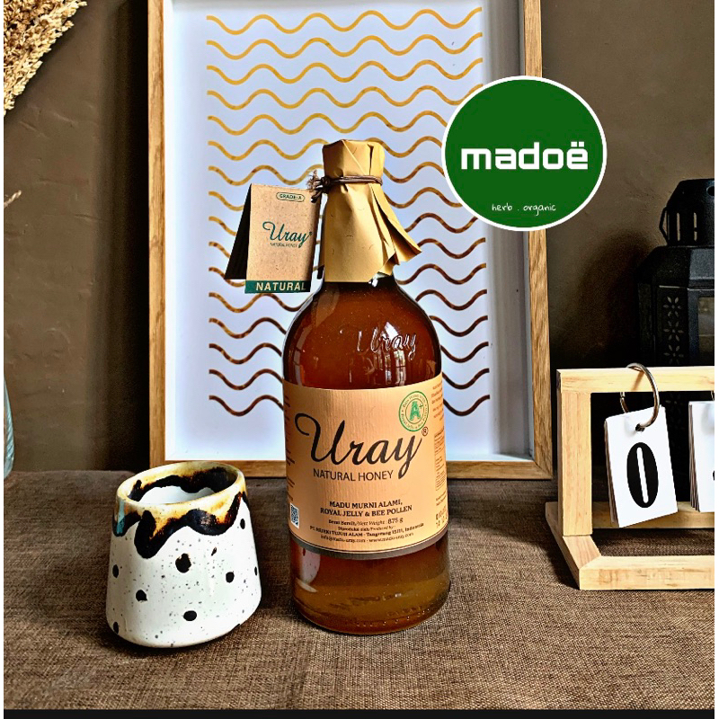 

Madu Uray 640 ml berat 875 Gram