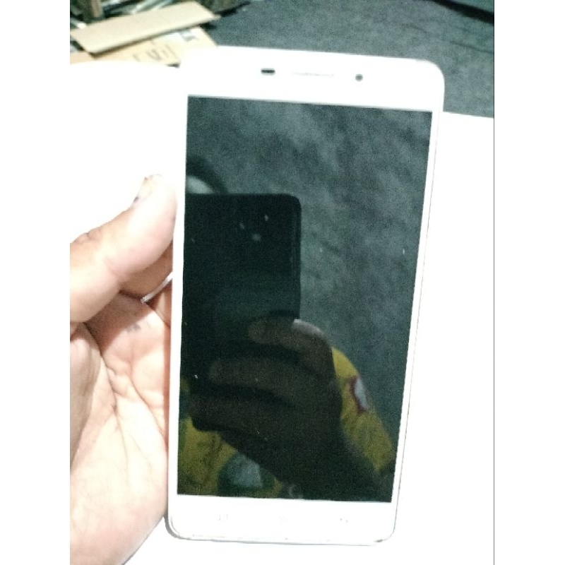 Lcd Touchscreen Plus Frame Lenovo A7700 Ori Copotan HP
