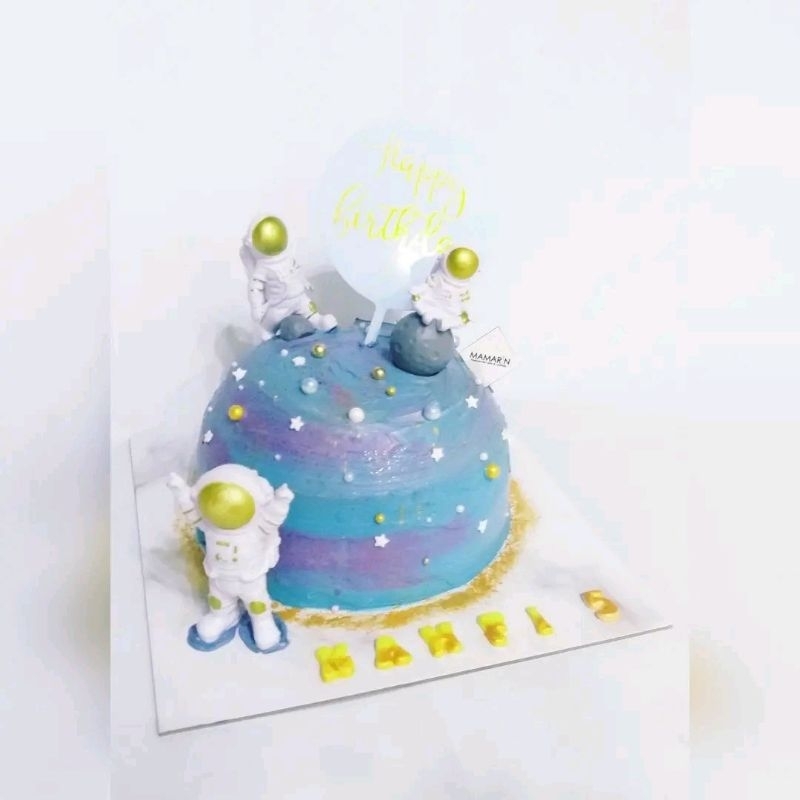 

Cake Ulang Tahun Cake karakter Astronot