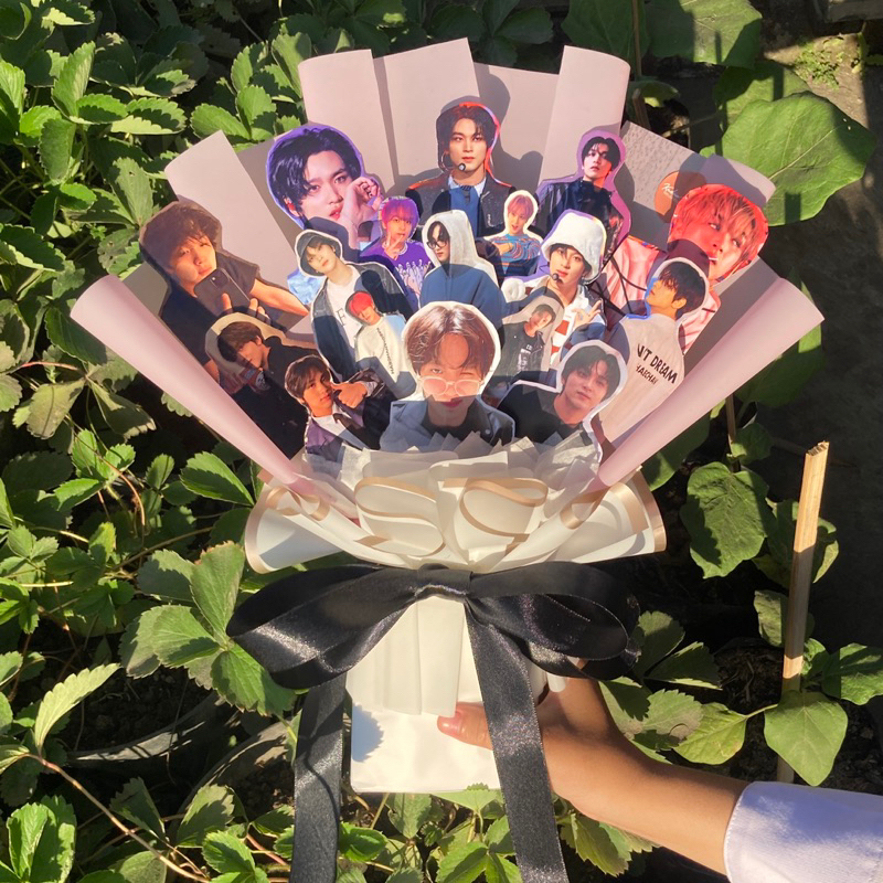 KADOIN | Buket Kpop Fan BTS Nct Blackpink Costum