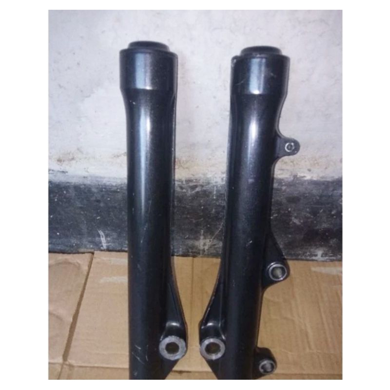 Buttom Tabung Shock Depan Honda Vario 110/Karbu PNP Honda Beat Scoopy Second Copotan