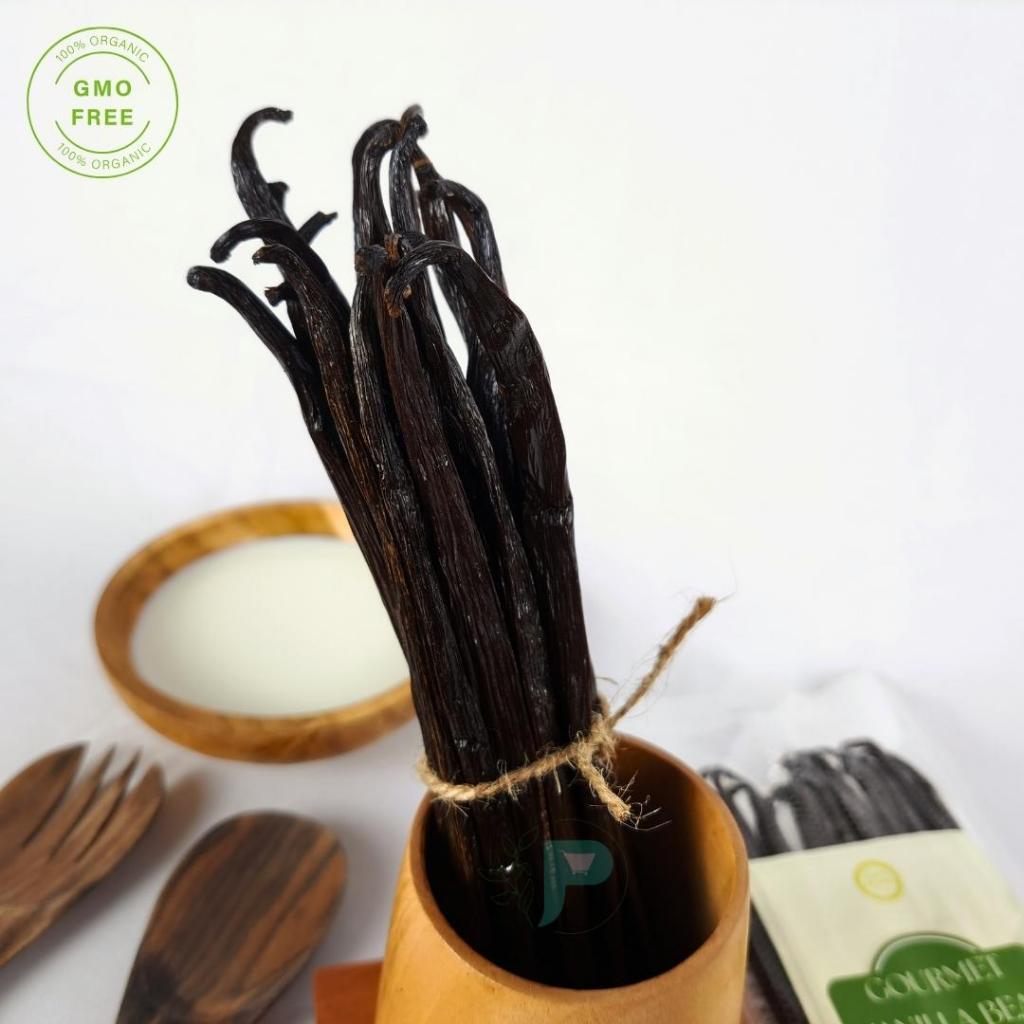 

Vanili Kering Gourmet grade S 20cm+ / Vanilla Beans Gourmet Planifolia grade S 20cm+ / Vanili Bali Super Packing kecil