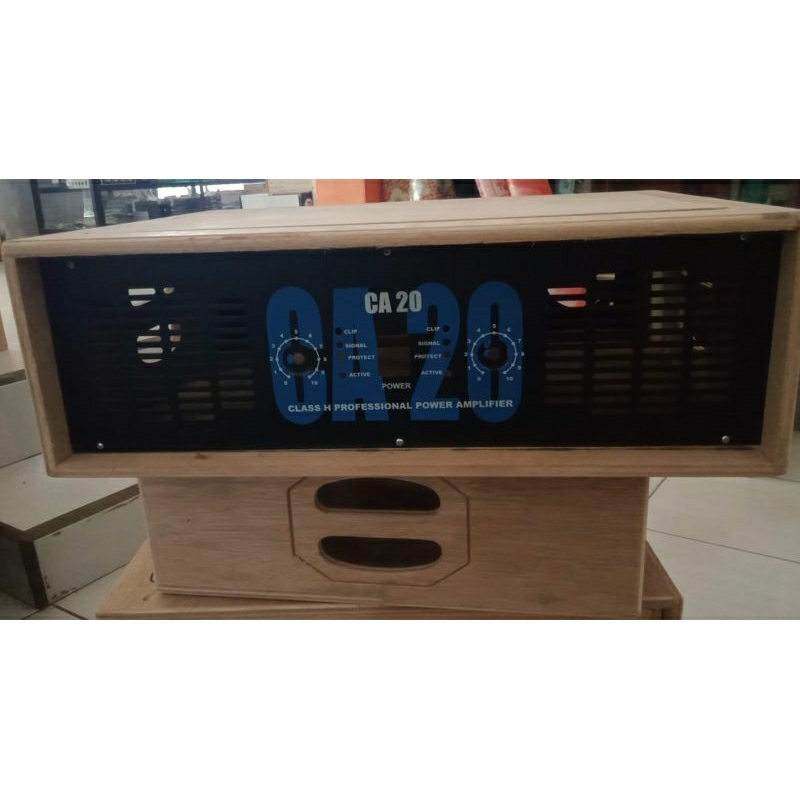 Box/Box Power Amplifier plat CA 20