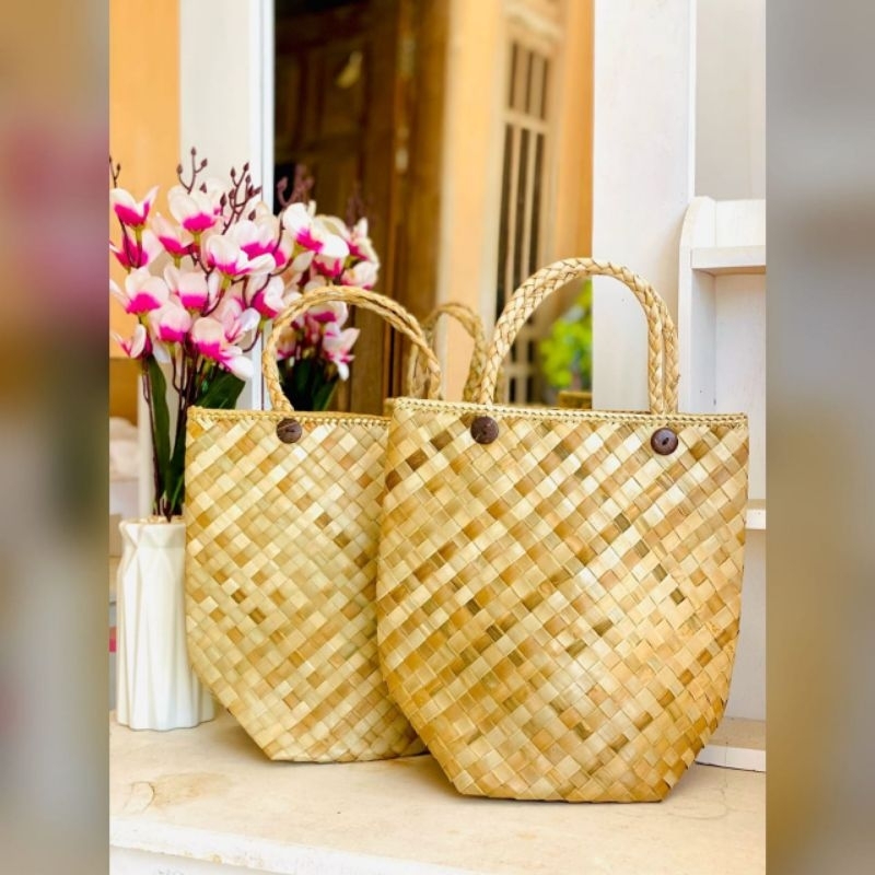 

TAS SOUVENIR DAUN PANDAN