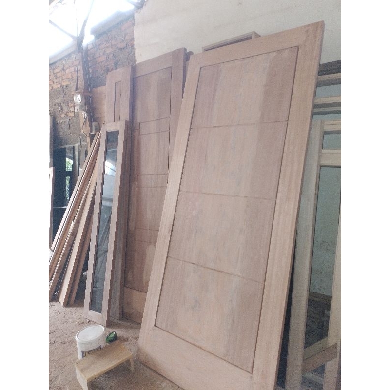 kusen dan daun pintu kayu meranti super