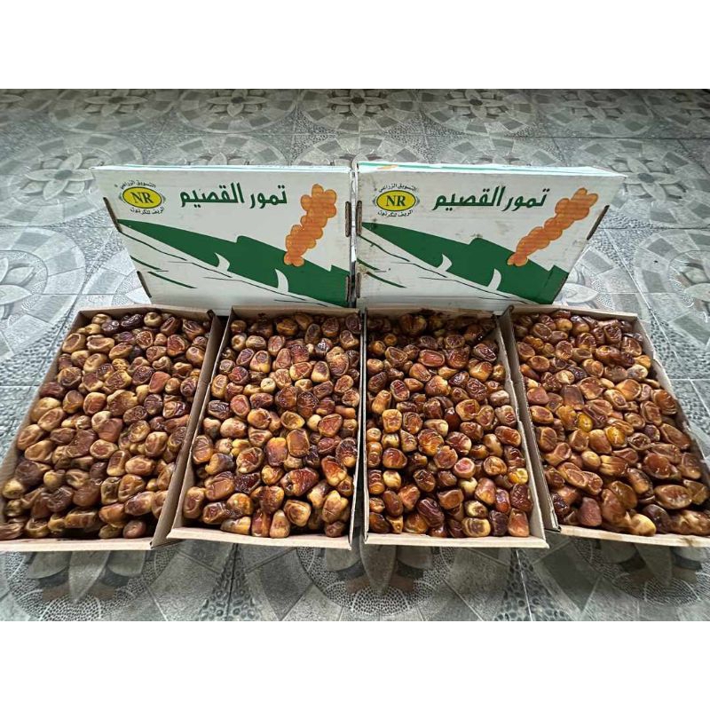 

kurma Sukari Gread A kemasan 1kotak isi 3kg buah lebih besar, montok2 cocok untuk oleh2 umroh