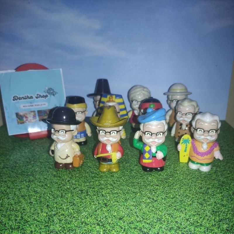 Rare Vintage Figure Colonel Sanders Around The Wold 1999