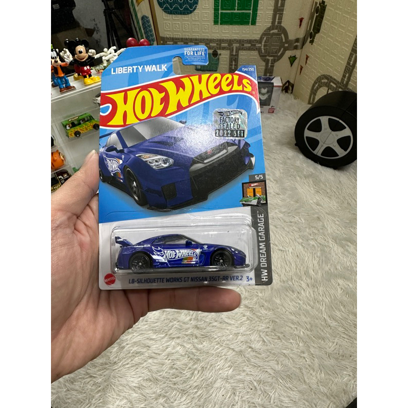 Hot Wheels GT Nissan 35GT-RR LB - Silhouette Works Blue ( Biru )  - Hotwheels Nissan GTR LBWK Biru L