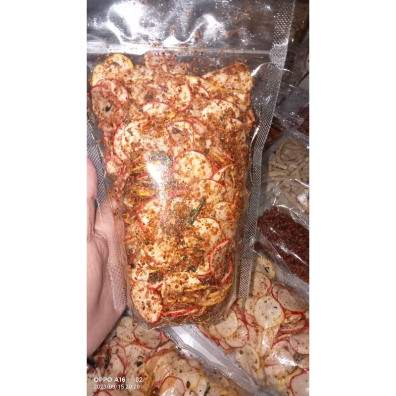 

Kerupuk Seblak bantet Kering/keripik Seblak Pedas Mantap Daun jeruk- Pedas Dan Original 250 Gram