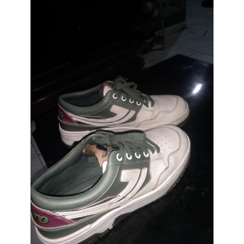 SEPATU JONSHON X ONE PIECE