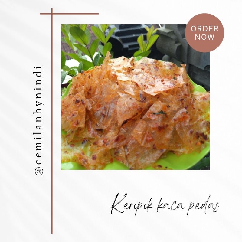 

keripik kaca pedas daun jeruk 1kg | cemilan pedas | cemilan gurih | cabai asli