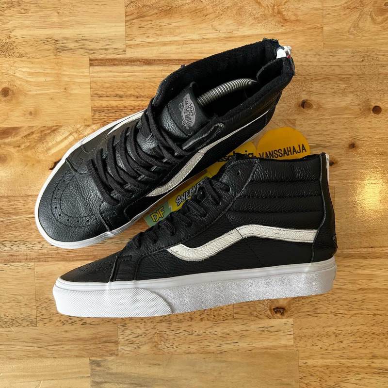 VANS SK8 HI LEATHER ZIP BLACK  Size : US8.5/41/26.5 cm