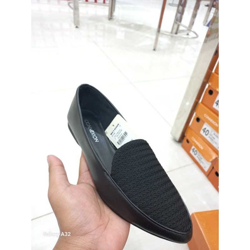 Sepatu Wanita Flatshoes brand matahari Hitam