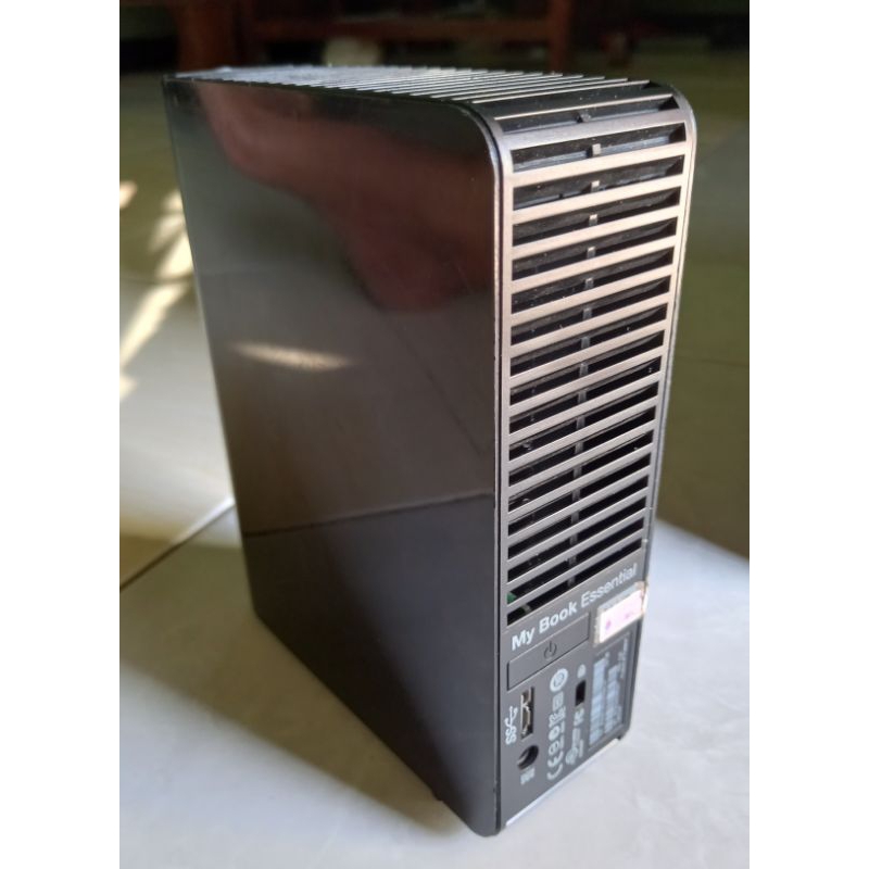 hdd/harddisk external wd 2tb mybook essential 3.5" (desktop, bukan portable) second preloved 100%