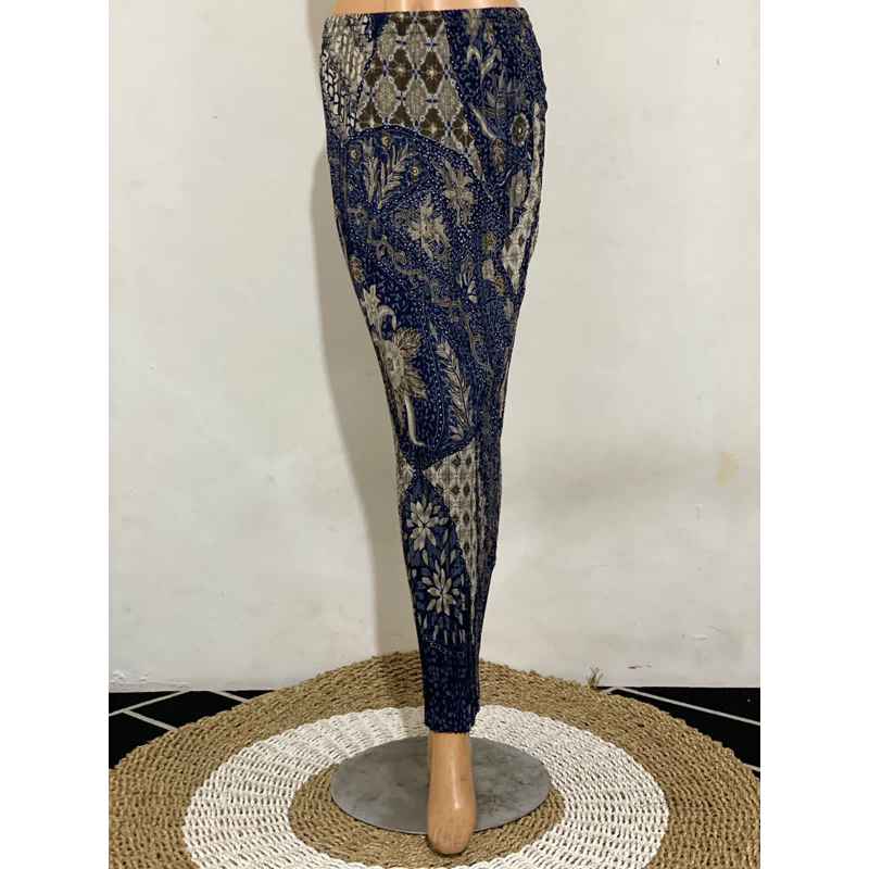 ROK PLISKET KEBAYA MODERN CM NAVY / ROK BATIK BAWAHAN KEBAYA /ROK PRISKET