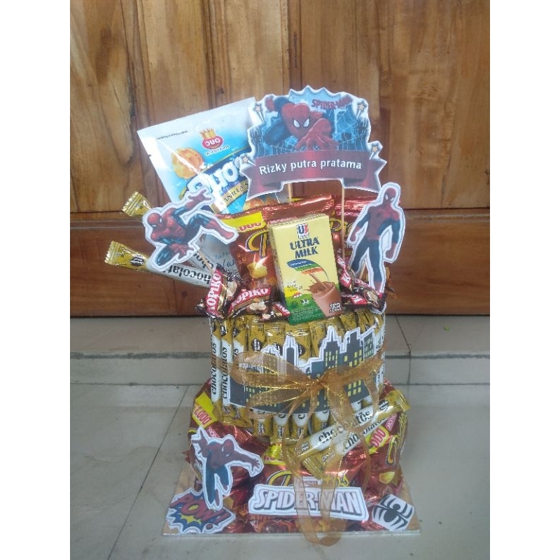 

snack tower spiderman