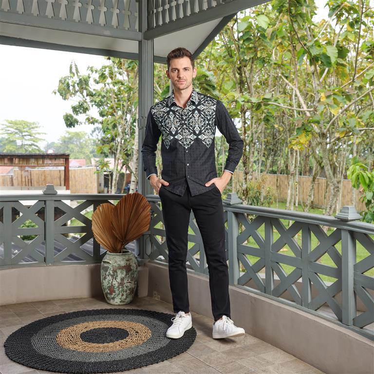 LUIGI RICCIO Kemeja Batik Pria Eksklusif Dewasa Slimfit New Arrival Casual Kerja Kantor