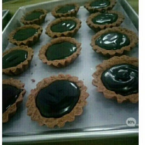 

Aneka pie (coklat chocolatta/apel original/pie susu vanila)