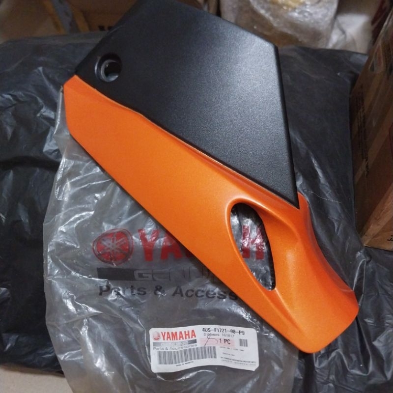 BOX AKI F1Z R F1ZR FIZ R FIZR OREN VOM2 ORIGINAL