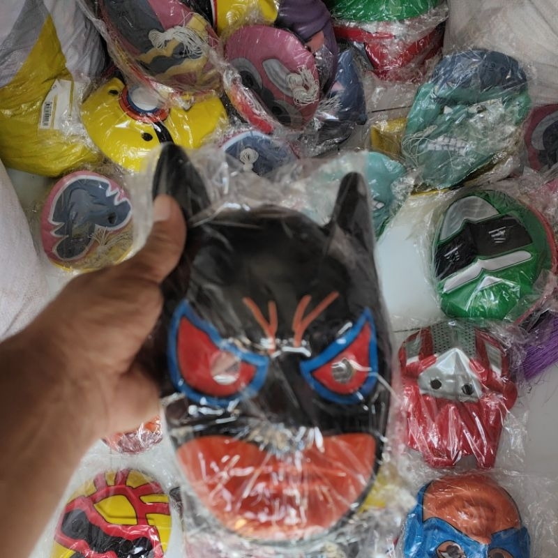 Mainan topeng mika plastik campur grosir 20 pcs