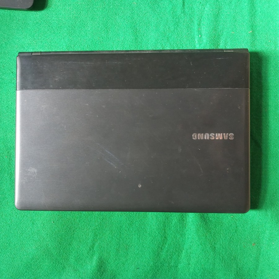 Casing Kesing Case Laptop Samsung Np 300e