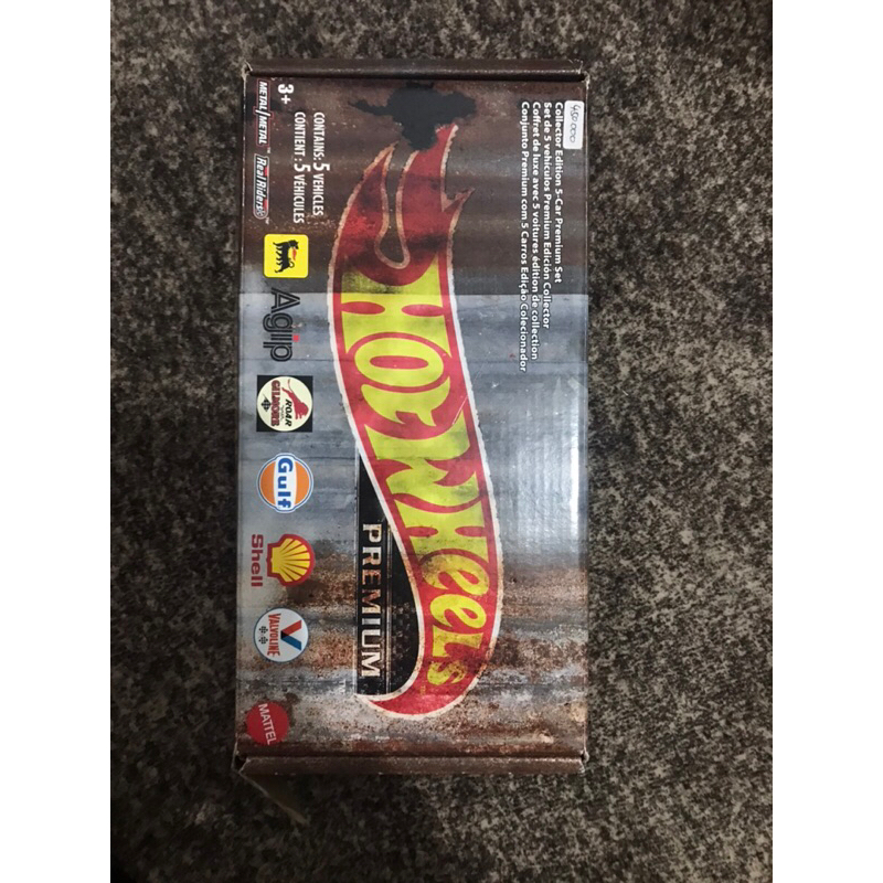 Hotwheels premium set Oil