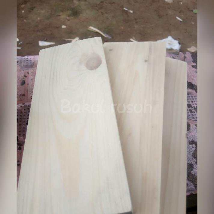 

Diskon Promo Papan kayu jati belanda solid ampelas halus eks palet 9x20 cm