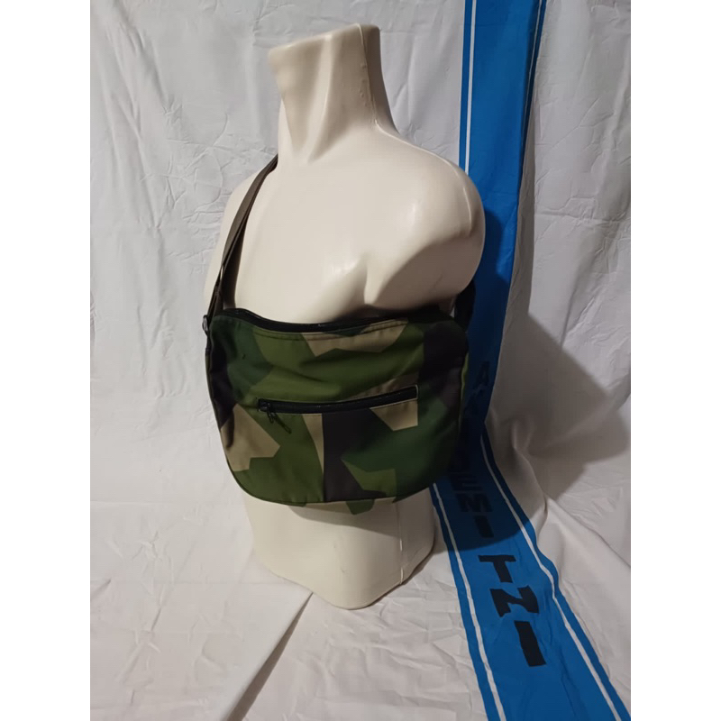 Tas Selempang Army motif loreng Norwegia produk sritex