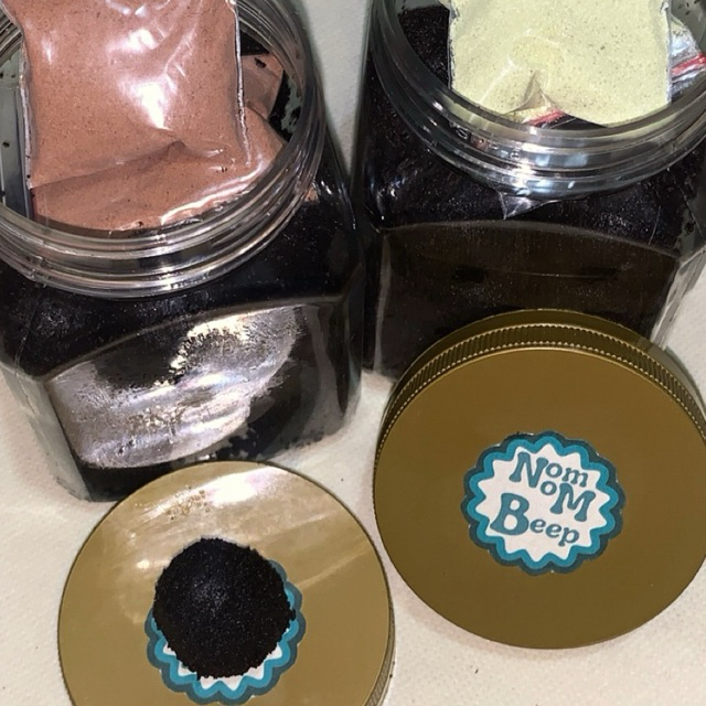 

Bola oreo 'nomnomm.beep