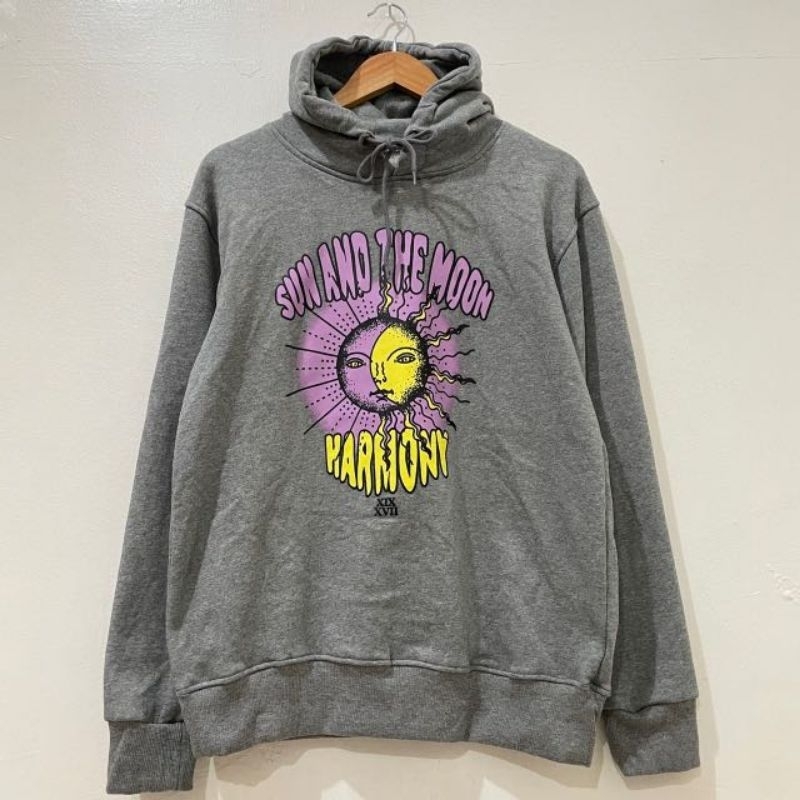 Hoodie h&m sun and the moon.