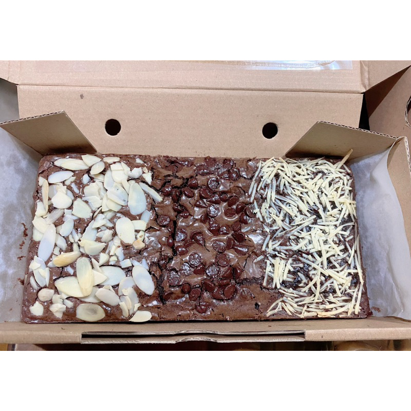 

Fudgy Brownies Medium | Brownies fudgy premium 20x10 cm