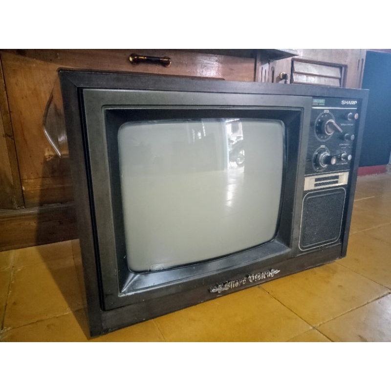Tv jadul 14 " Sharp