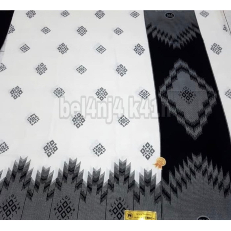 Grosir Sarung Samarinda Putih Motif Kembang BHS