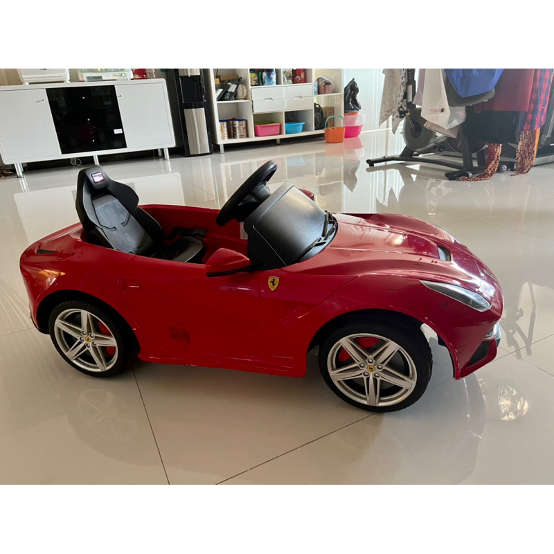 Mobil Aki mainan anak preloved