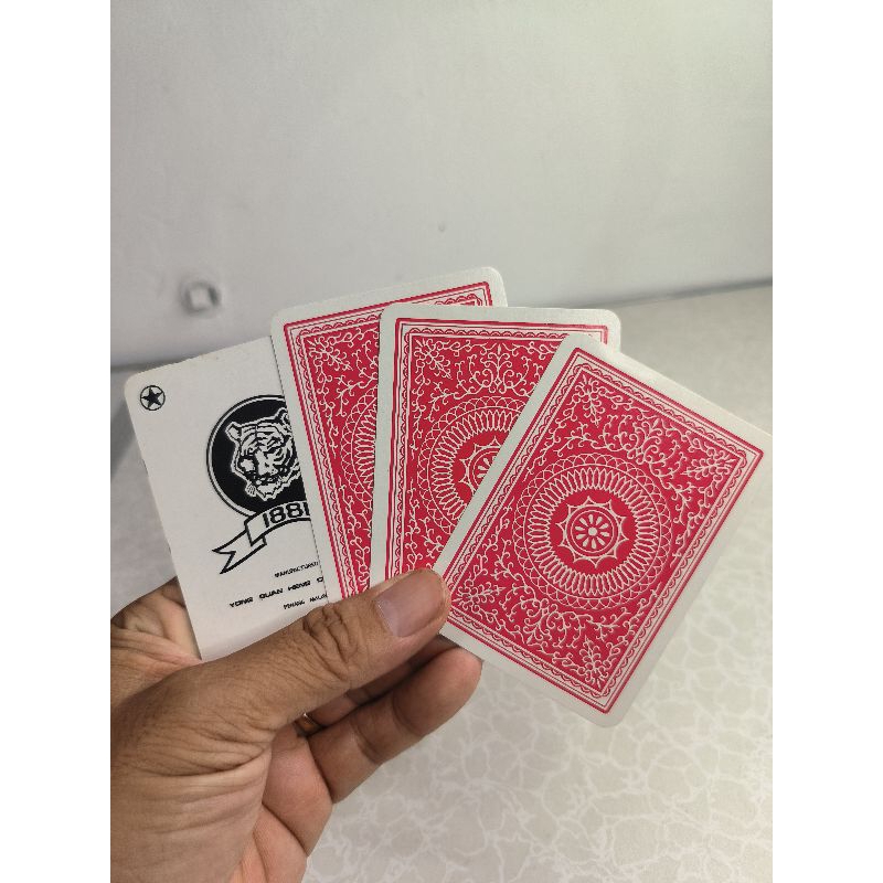 4 kartu sulap badut