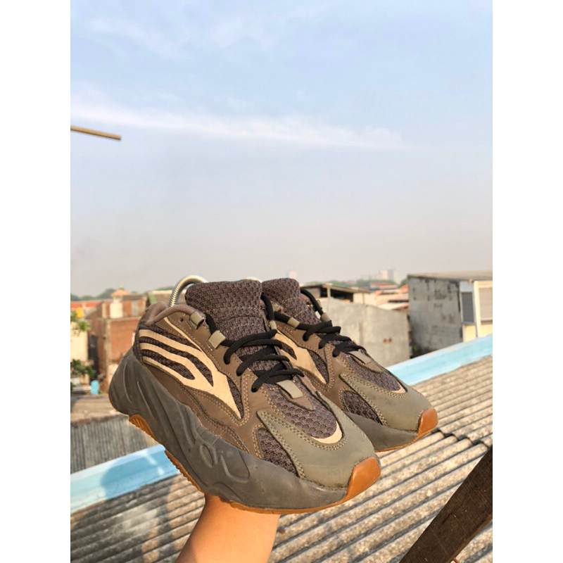 Adidas Yeezy Boost 700 V2 Geode Reflective Brown