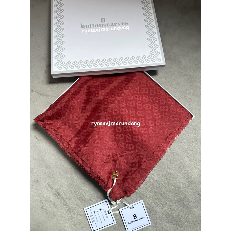 R E A D Y ‼️NEW BUTTONSCARVES TAPIS EMBOSS 2.0 RUBY