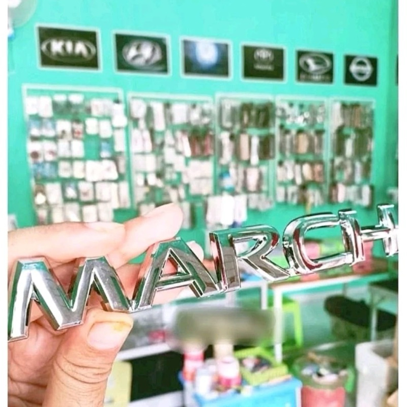 Emblem logo nissan MARCH ukuran original bagasi