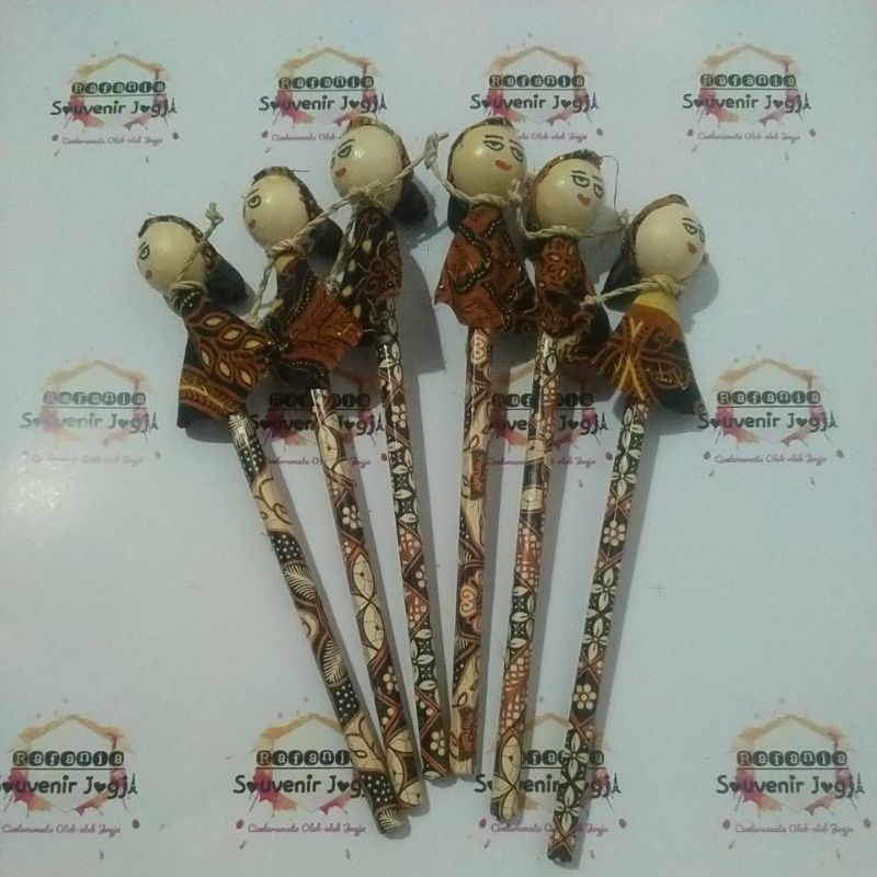 

4 pcs Pensil Batik Boneka Blangkon khas Jogja