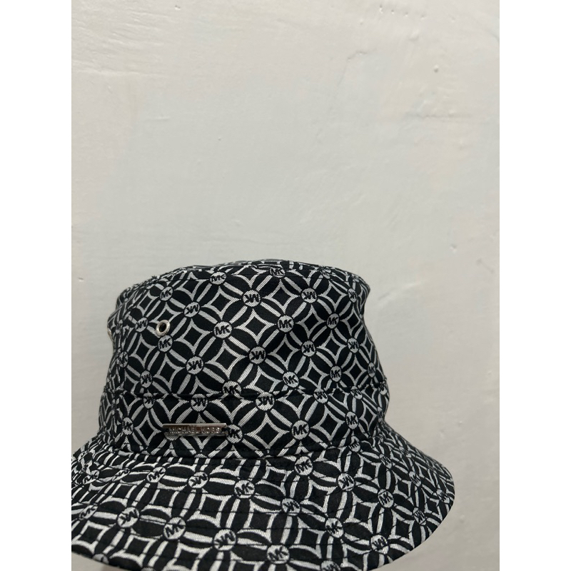 mk bucket hat black white