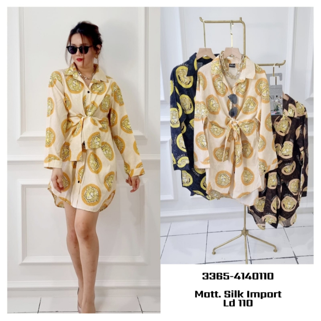 Kemeja Wanita Atas Lutut Tali Ikat Depan Motif Versace