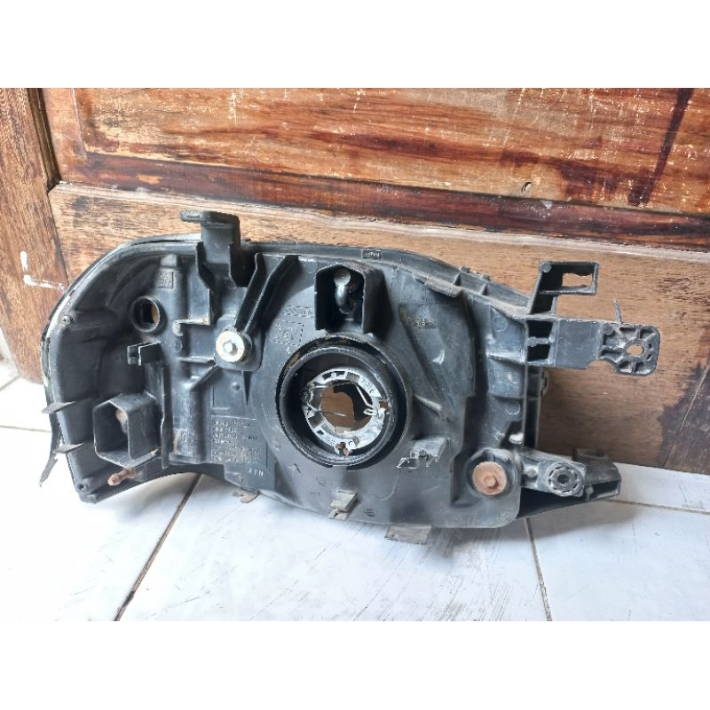Headlamp Lampu depan Nissan Frontier Navara 2001 sd 2004 original
