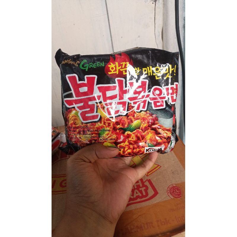 

samyang green original/mie goreng rasa ayam pedas/MIE KOREA HALAL