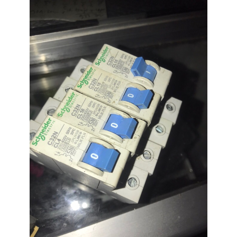 MCB MODIF anti jeglek MEREK SCHENIDER