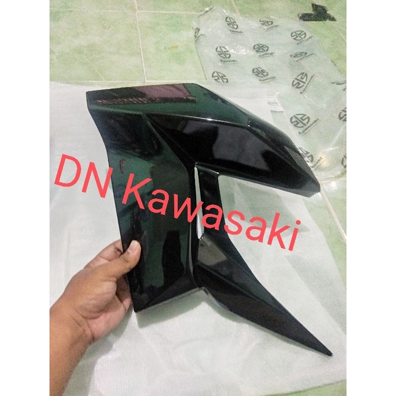 fairing sayap tangki shroud kiri z250 SL z250 SL original