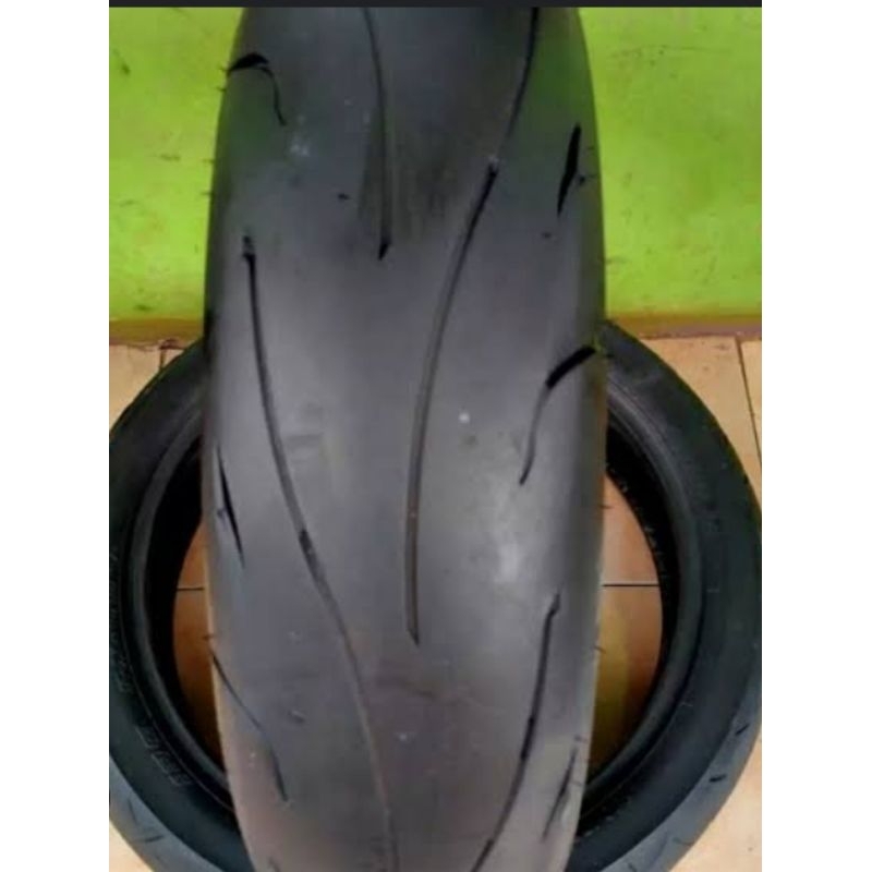 ban belakang cbr byson sumo ring 17 ukuran 150/60-17 softcoumpond merk zeneos
