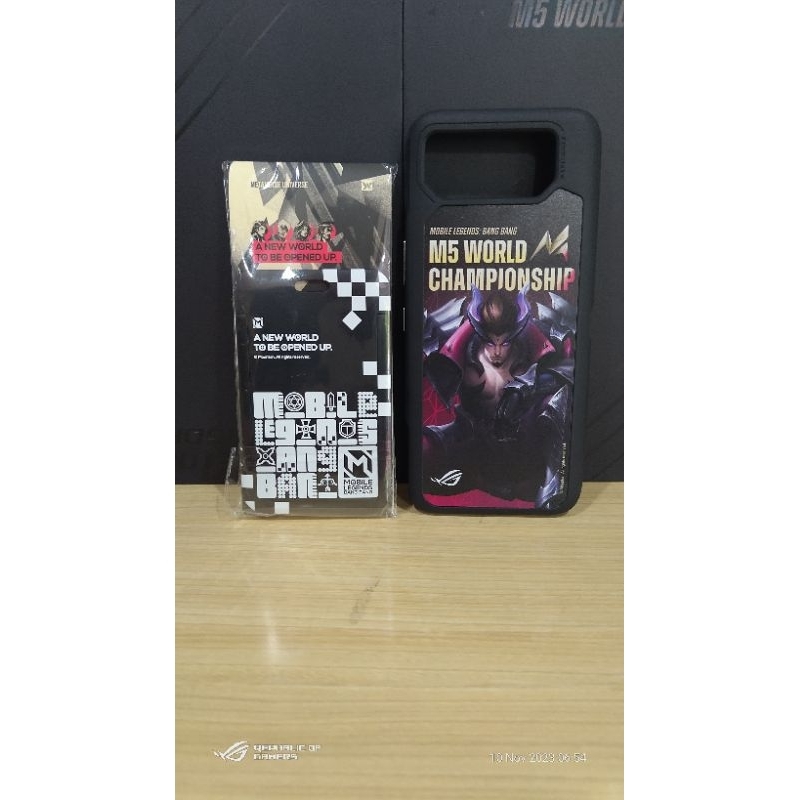 Devil Case Rog 6 Free Badge Holder