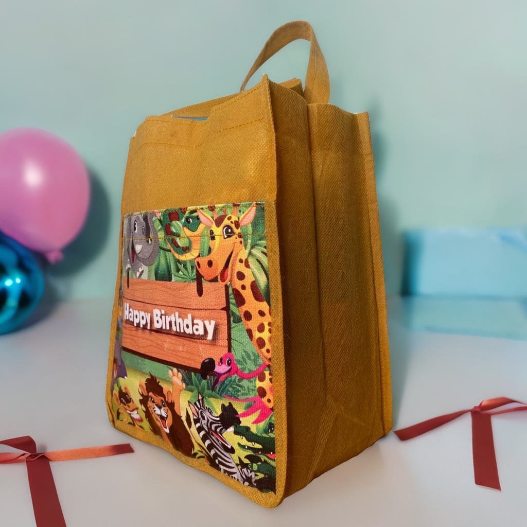 

Tas Ultah/ Tas Ulang Tahun Anak/ Tas Ulang Tahun Sehari Jadi/ Godybag Murah/ Tas Souvenir Ulang Tahun Potrait Free Custom/Goodiebag Gratis Design Termurah
